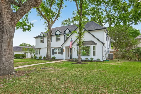 $575,000 | 831 Merrick Drive, Sugar Land, TX 77478