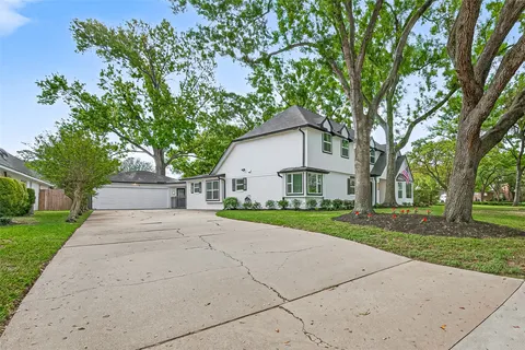 $575,000 | 831 Merrick Drive, Sugar Land, TX 77478