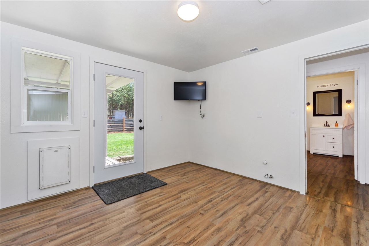 2802 West Depot Springs Road Cheney, WA 99004 - Photo 15 of 37