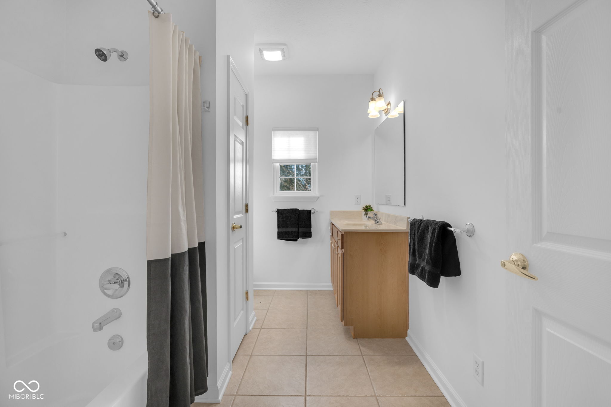 11226 Avila Way Fishers, IN 46038 - Photo 28 of 45