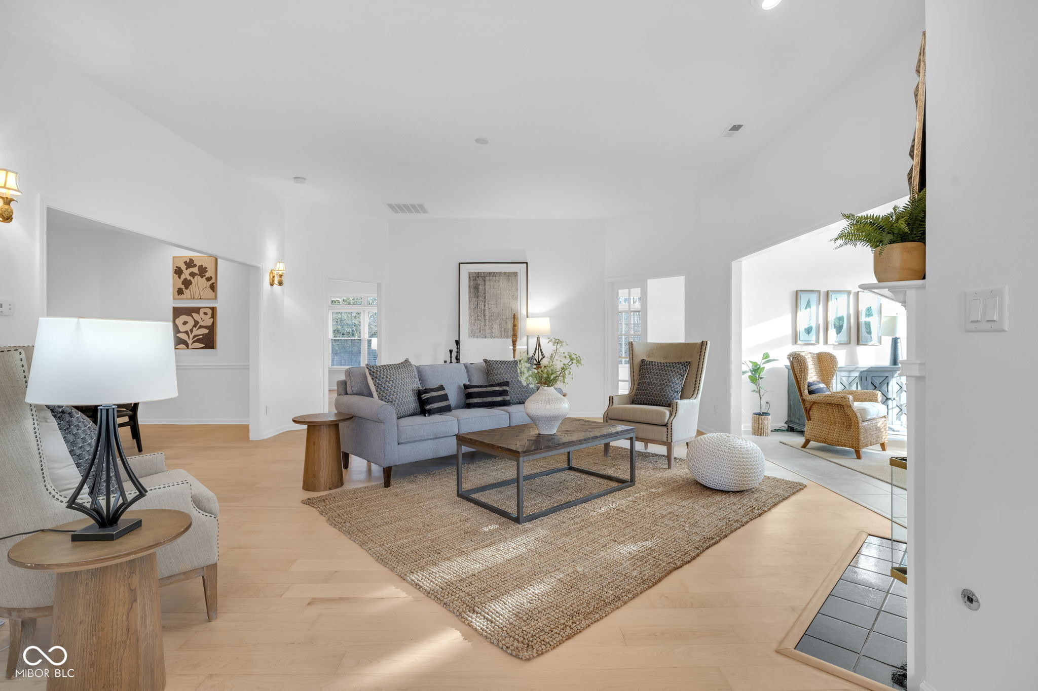 11226 Avila Way Fishers, IN 46038 - Photo 4 of 45