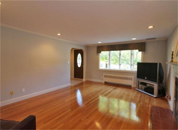 108 Ridgewood Road Milton, MA 02186 - Photo 13 of 23 Gallery Image 13