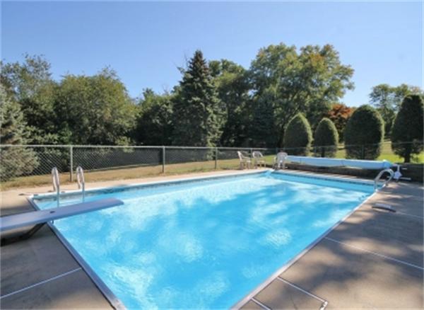 108 Ridgewood Road Milton, MA 02186 - Photo 19 of 23 Gallery Image 19