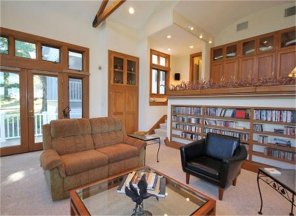 108 Ridgewood Road Milton, MA 02186 - Photo 10 of 23 Gallery Image 10