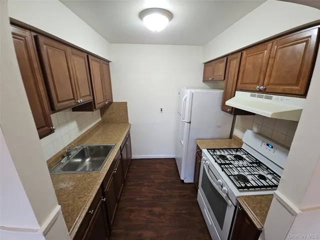 $385,000 | 80 Kennedy Drive, West Haverstraw, NY 10993