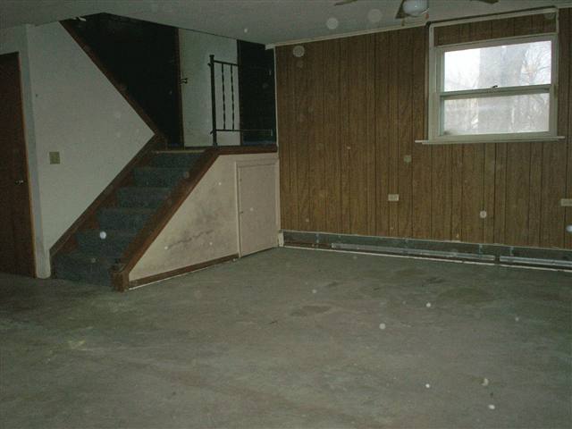 5312 Ricker Hill Road Davenport, IA 52802 - Photo 7 of 12 Gallery Image 7