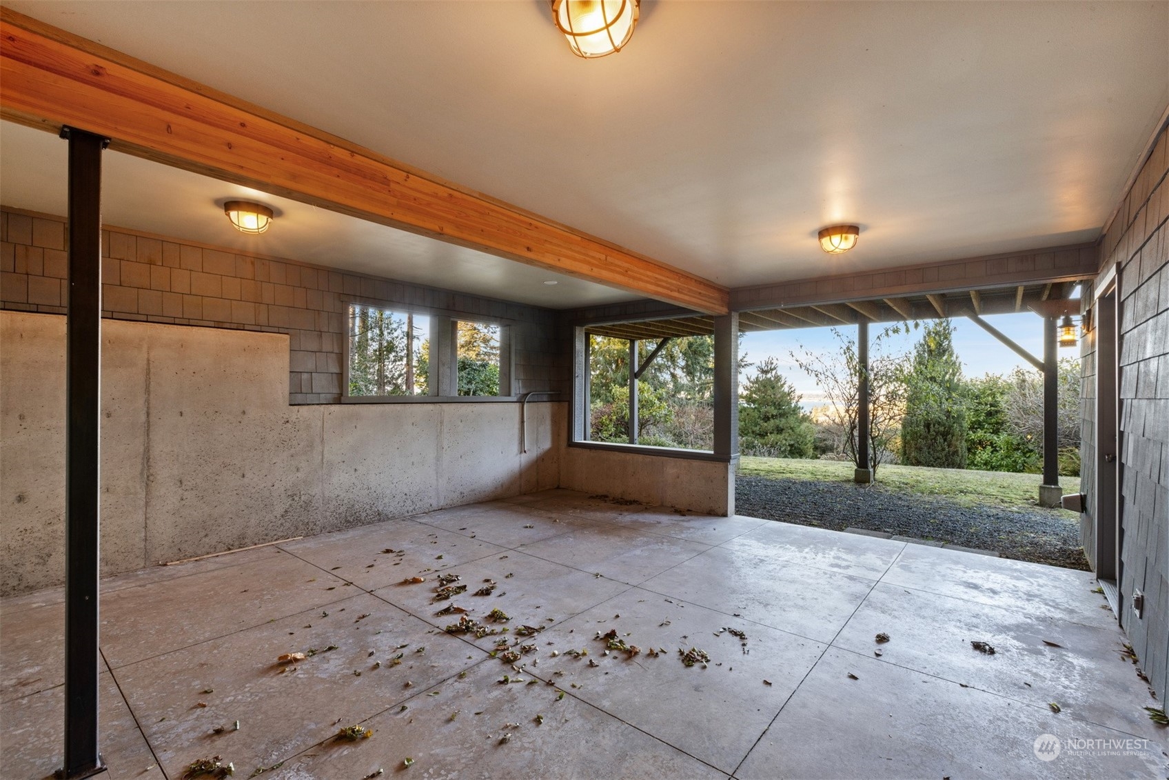 131 Hawthorn Road Bellingham, WA 98225 - Photo 35 of 40 an empty room with windows and entrance