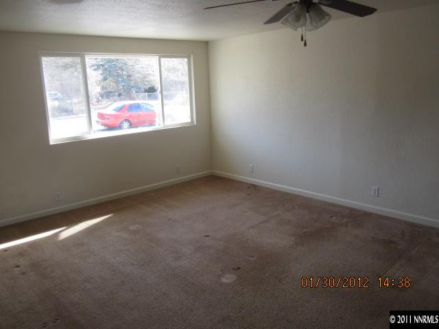 9375 Fremont Way Reno, NV 89506 - Photo 11 of 12 an empty room with a window