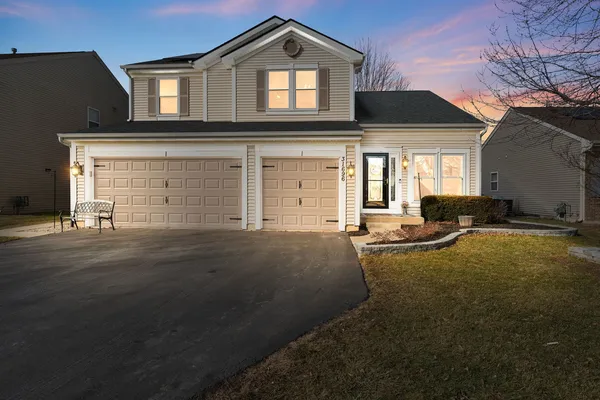 $529,900 | 31696 Borre Drive, Lakemoor, IL 60051