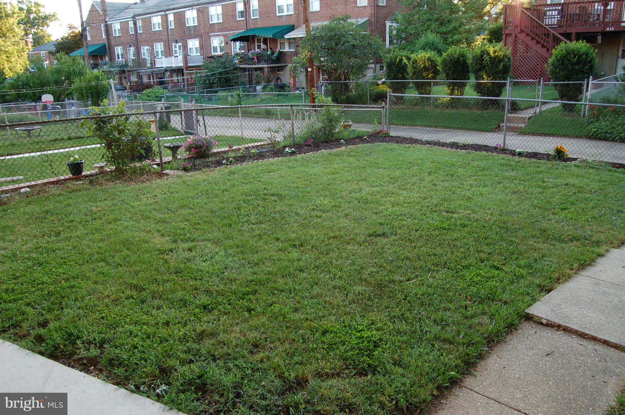 412 Lambeth Road Baltimore, MD 21228 - Photo 14 of 14 Exterior (Rear)