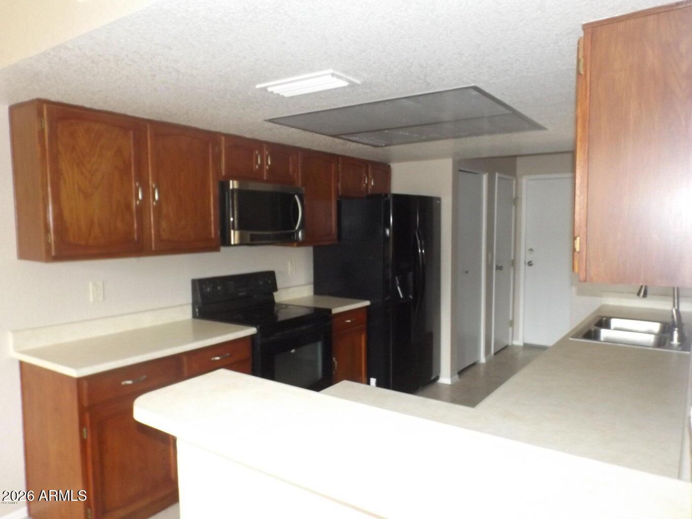 7770 North 20th Avenue Phoenix, AZ 85021 - Photo 4 of 15 Kit 2 - 7770 N. 20th Ave - Natale