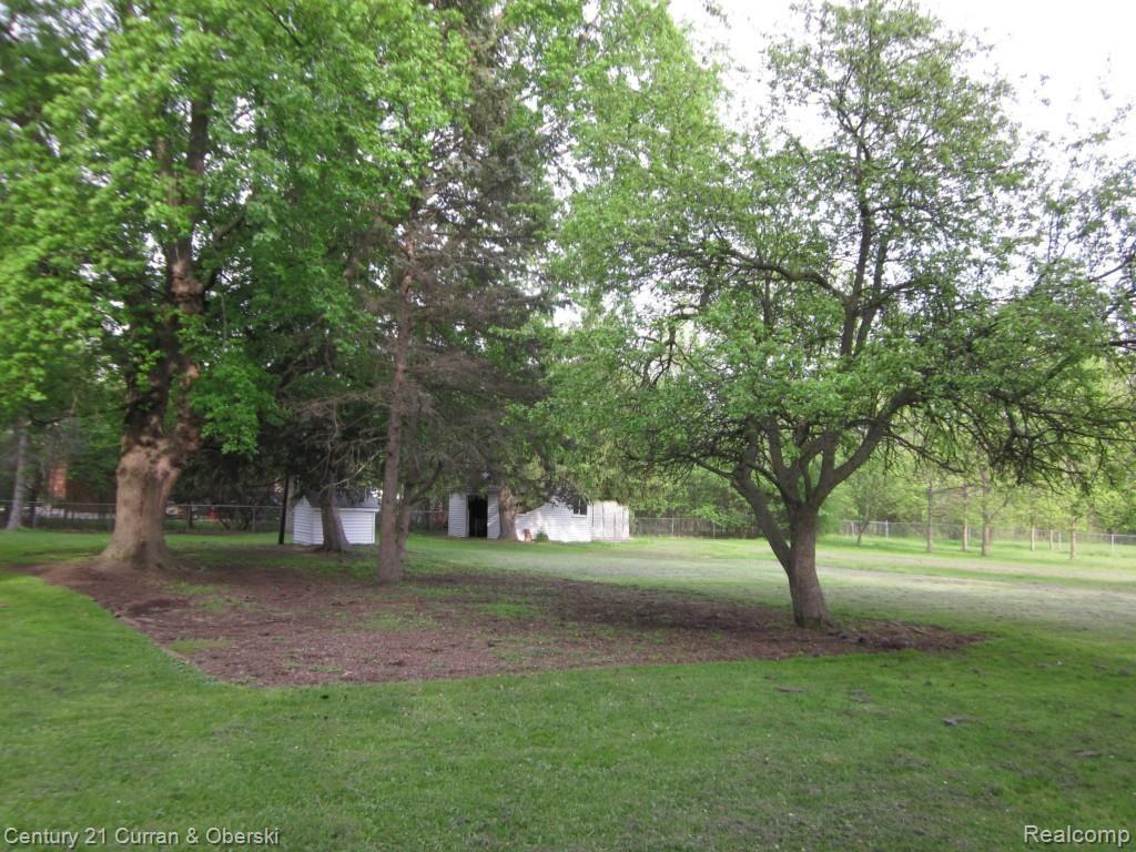 46515 Maben Road Canton, MI 48187 - Photo 41 of 56 IMG_2601.jpg