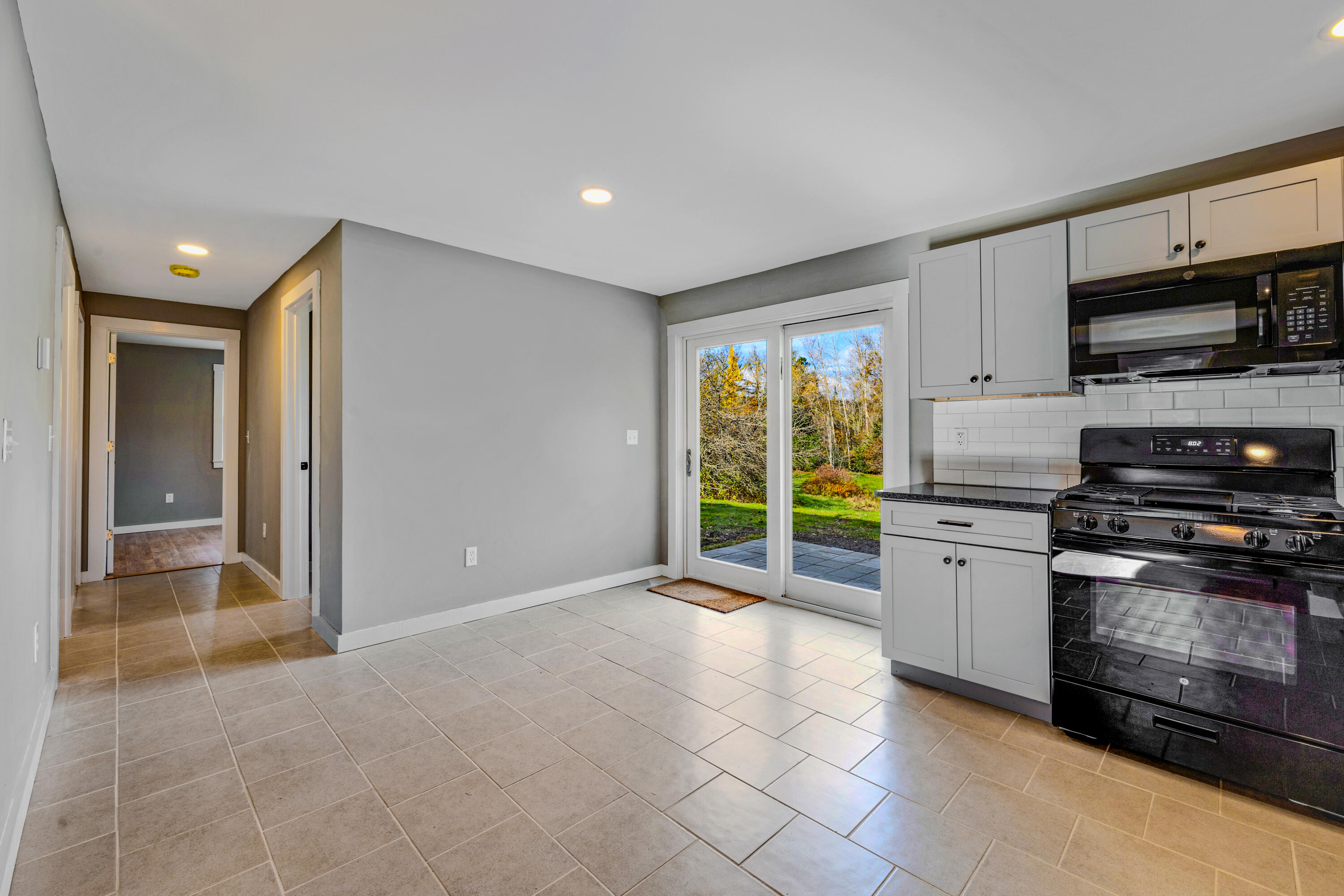 618 Airline Road Amherst, ME 04605 - Photo 9 of 28 Kitchen/Dinning