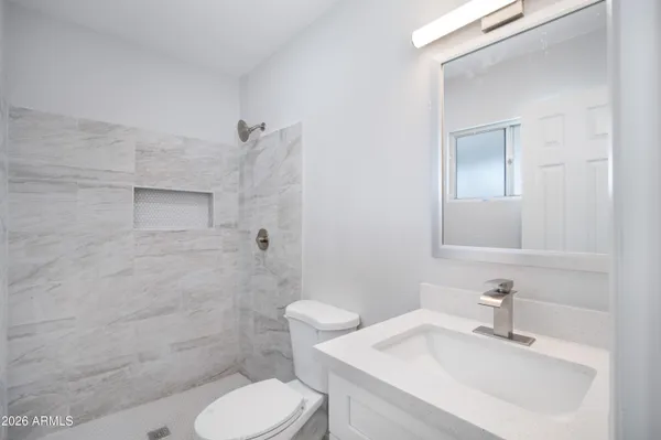 $349,900 | 3047 West Greenway Road, Phoenix, AZ 85053