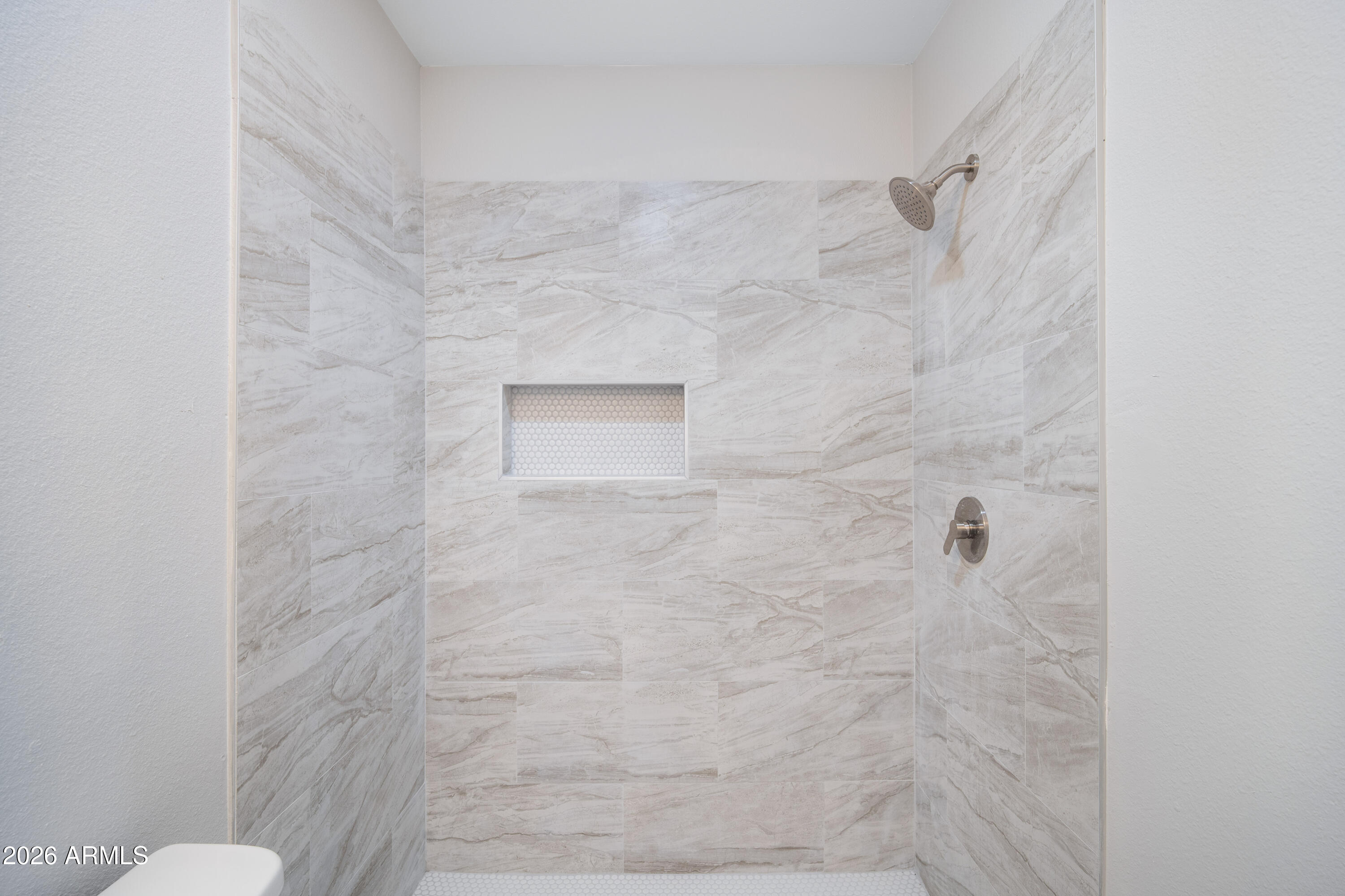 3047 West Greenway Road Phoenix, AZ 85053 - Photo 19 of 29 3047 W Greenway Rd-9