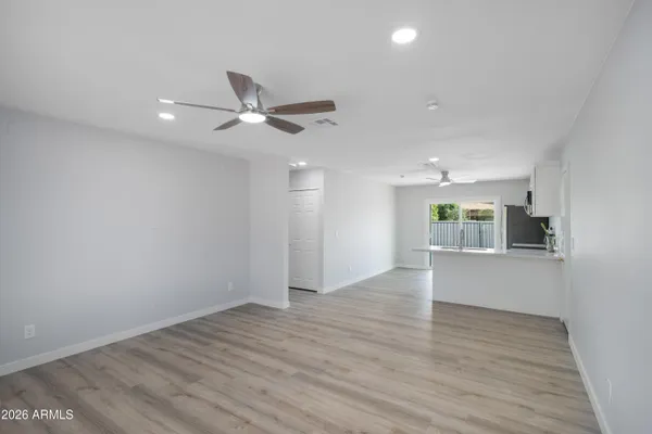 $349,900 | 3047 West Greenway Road, Phoenix, AZ 85053