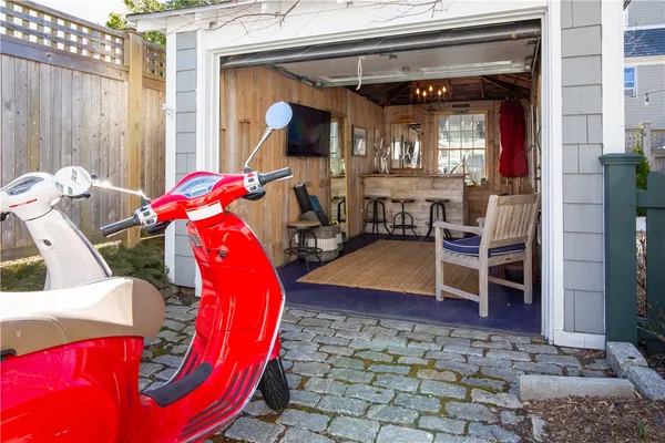 $4,500 | 21 Lee Avenue, Newport, RI 02840