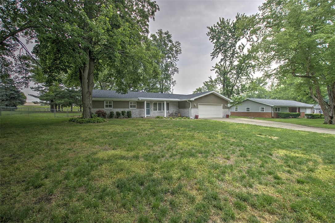 5354 North MacArthur Road Forsyth, IL 62535 - Photo 1 of 25 Gallery Image 1