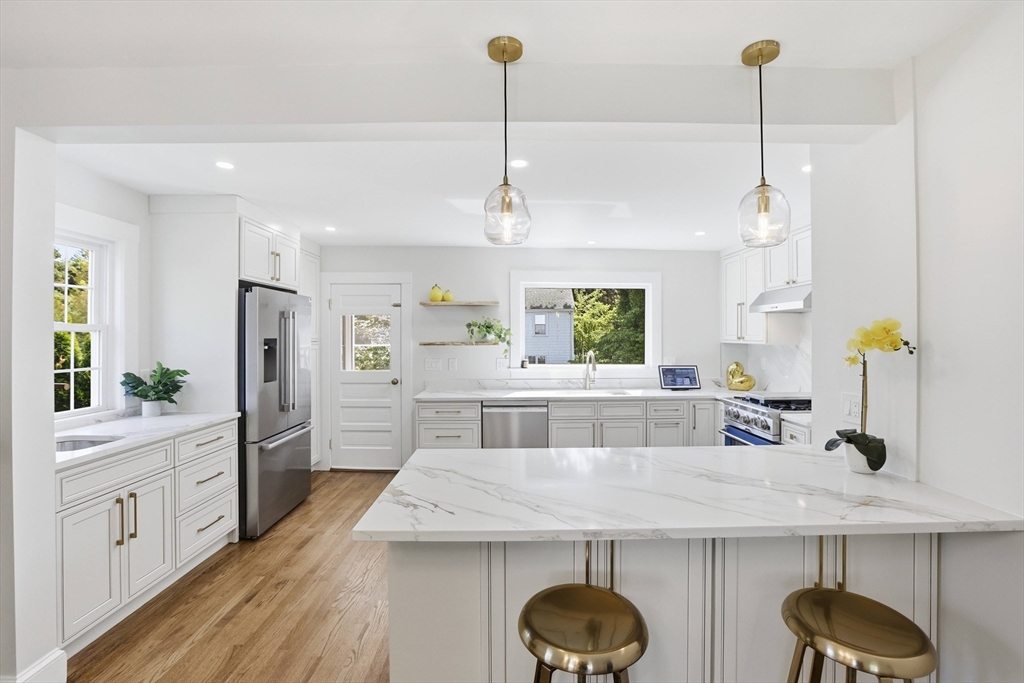 128 Watson Road Belmont, MA 02478 - Photo 7 of 29