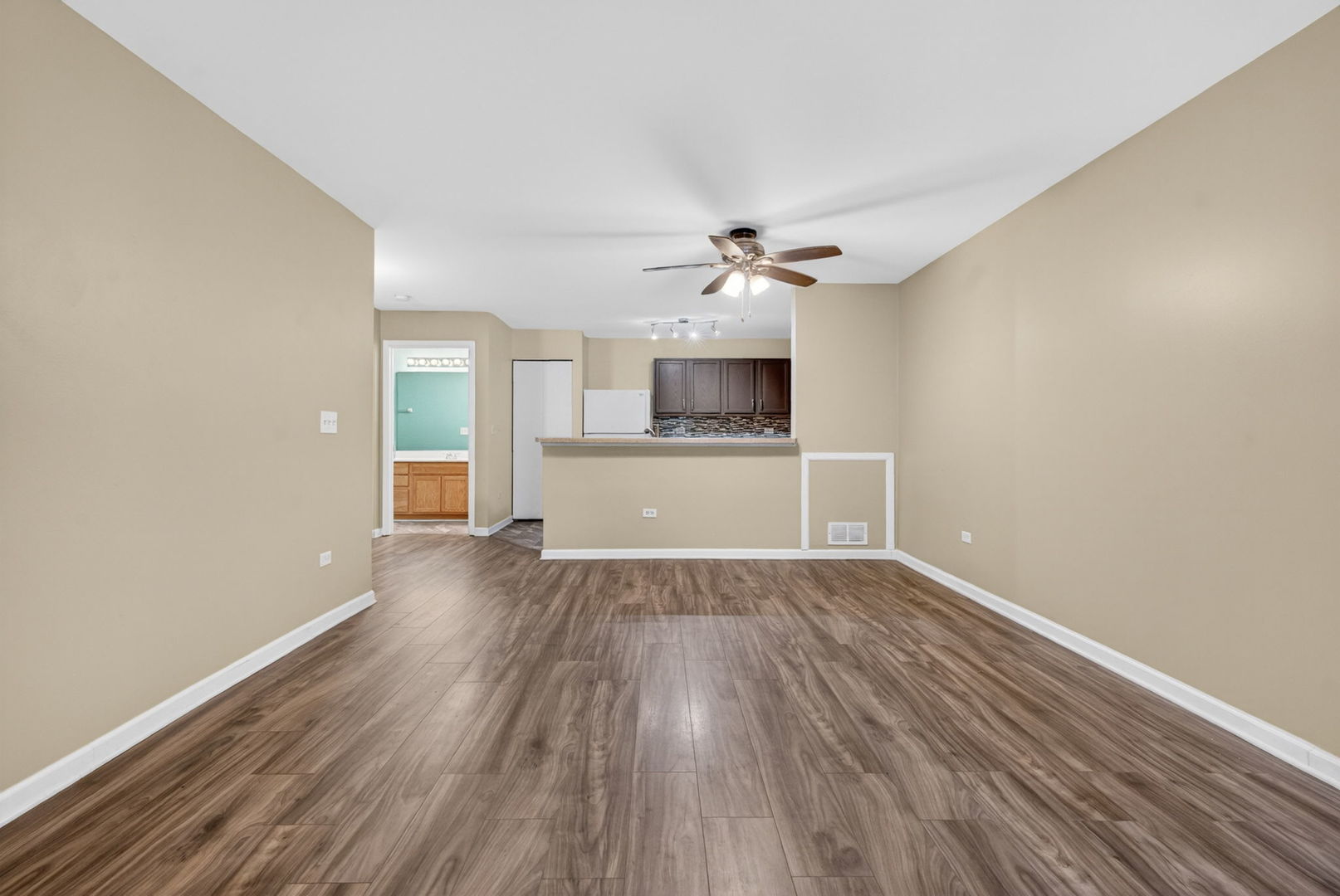 1628 McClure Road Aurora, IL 60505 - Photo 12 of 31