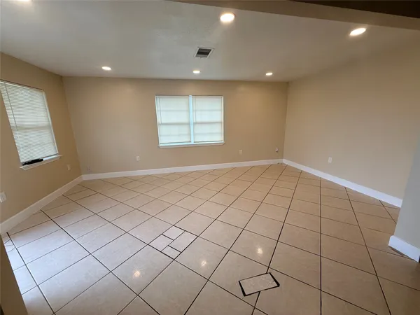 $1,850 | 2330 Hillshire Drive, Deer Park, TX 77536