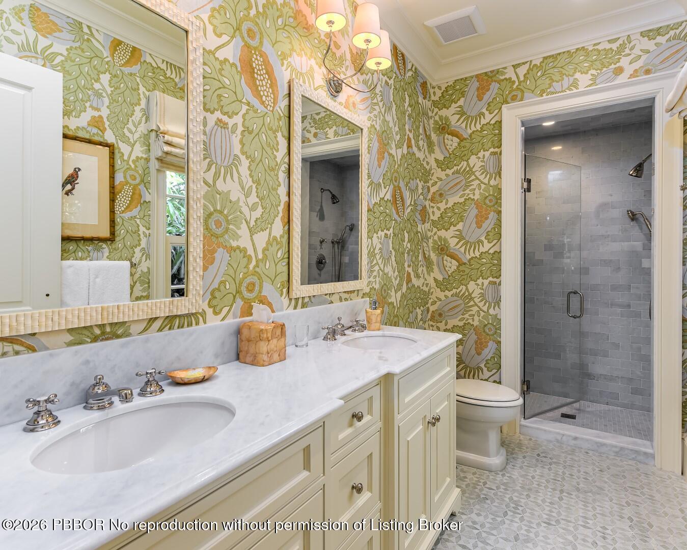 255 Wells Road Palm Beach, FL 33480 - Photo 22 of 26 Guest Bath 3