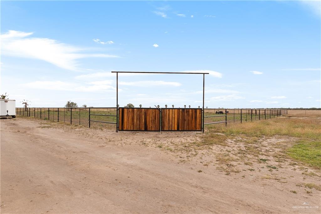 23588 Beefmaster Road Monte Alto, TX 78538 - Photo 36 of 45 a view of a terrace