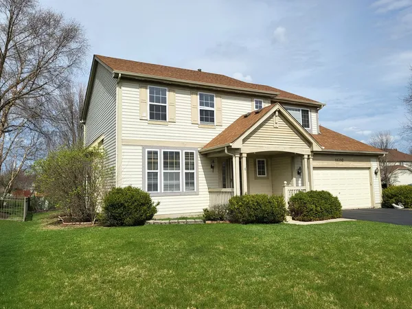 $450,000 | 18392 West Springwood Drive, Grayslake, IL 60030