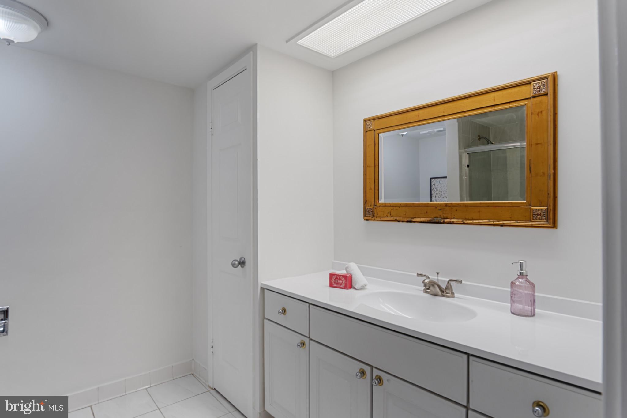 5501 Seminary Road, Unit 2012S Falls Church, VA 22041 - Photo 17 of 58 Gallery Image 17
