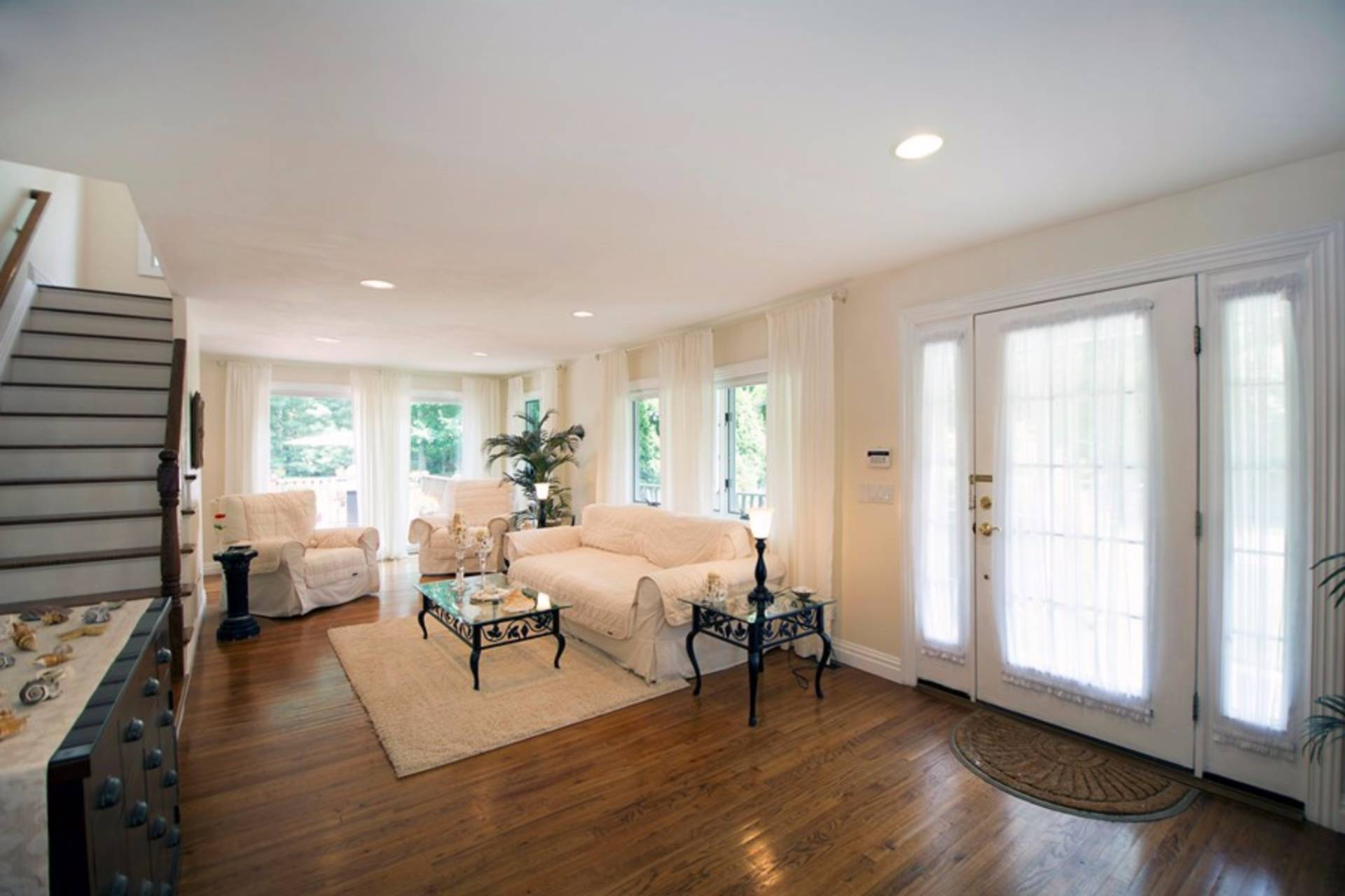 7 Cove Road North Southampton, NY 11968 - Photo 10 of 21 Gallery Image 10