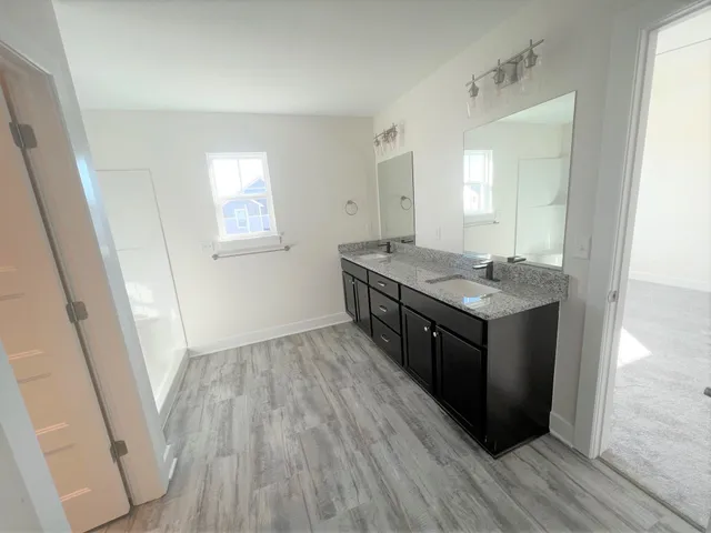 $330,155 | 430 East Park Place, Andover, KS 67002