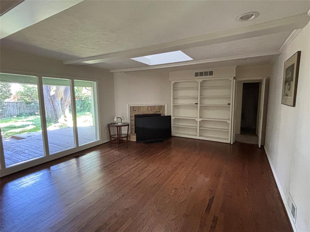 328 Ridge Crest Drive Richardson, TX 75080 - Photo 5 of 17