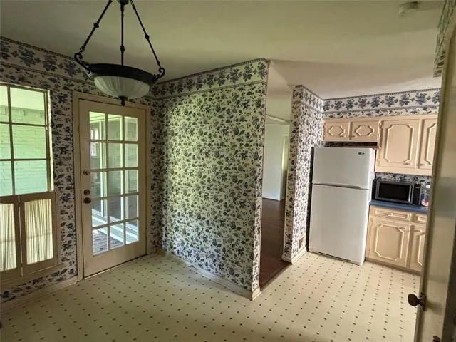 $3,100 | 328 Ridge Crest Drive, Richardson, TX 75080