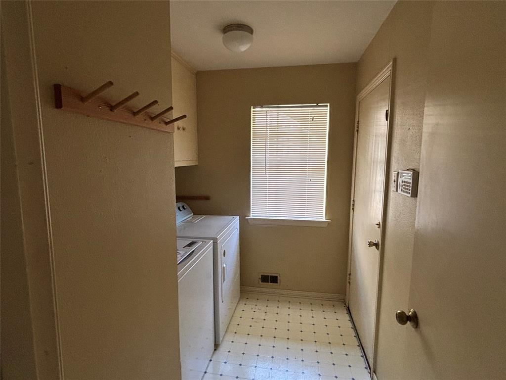 328 Ridge Crest Drive Richardson, TX 75080 - Photo 10 of 17 a bathroom with a granite countertop sink and a mirror
