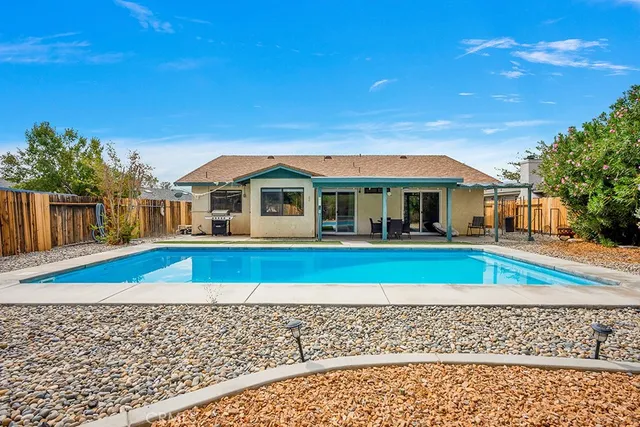 $390,000 | 1116 West Tamarisk Avenue, Ridgecrest, CA 93555