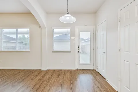 $295,000 | 11729 Jelicoe Drive, Houston, TX 77047