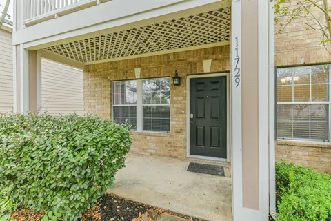 $295,000 | 11729 Jelicoe Drive, Houston, TX 77047