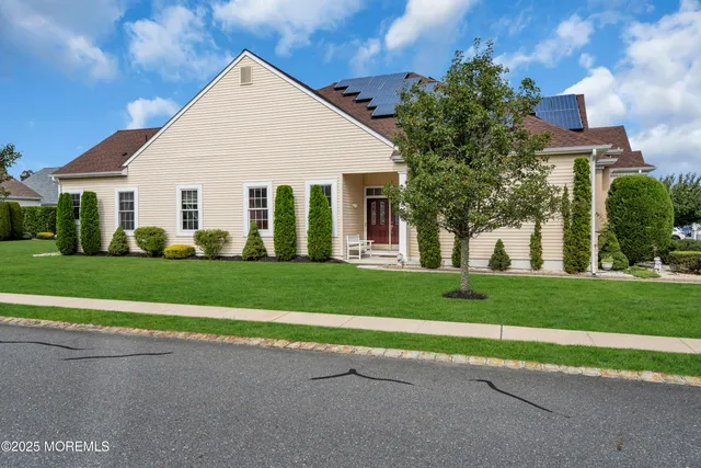 $625,000 | 30 Eagleswood Drive, Waretown, NJ 08758