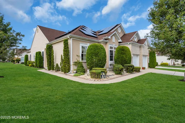 $625,000 | 30 Eagleswood Drive, Waretown, NJ 08758