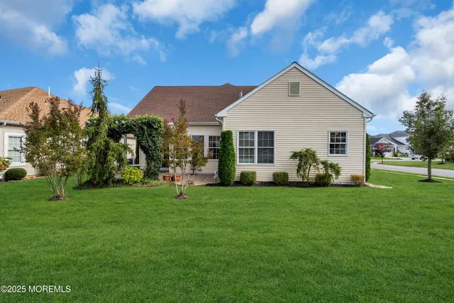 $625,000 | 30 Eagleswood Drive, Waretown, NJ 08758