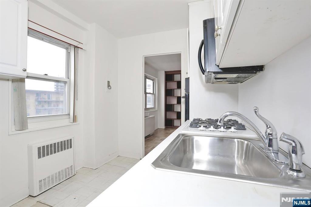 280 Prospect, Unit 6J Hackensack, NJ 07601 - Photo 24 of 43