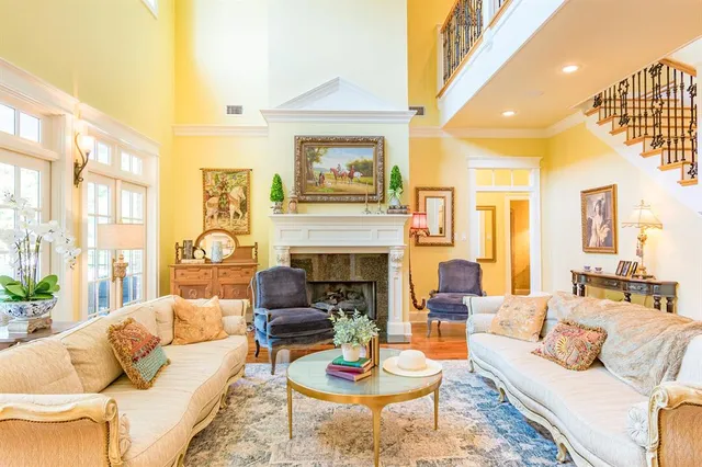 $1,675,000 | 902 East South Street, Lindale, TX 75771