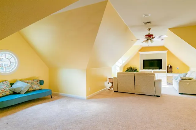 $1,675,000 | 902 East South Street, Lindale, TX 75771