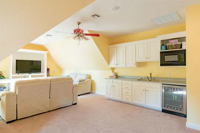 $1,675,000 | 902 East South Street, Lindale, TX 75771