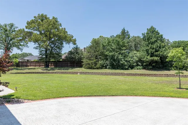 $1,675,000 | 902 East South Street, Lindale, TX 75771