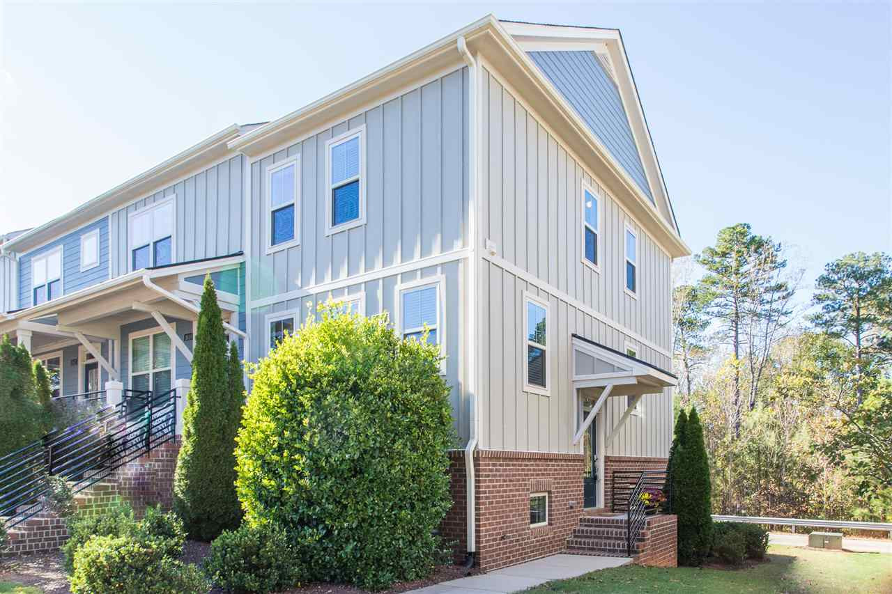 Awesome end unit - extra space, sunlight and yard. End Unit