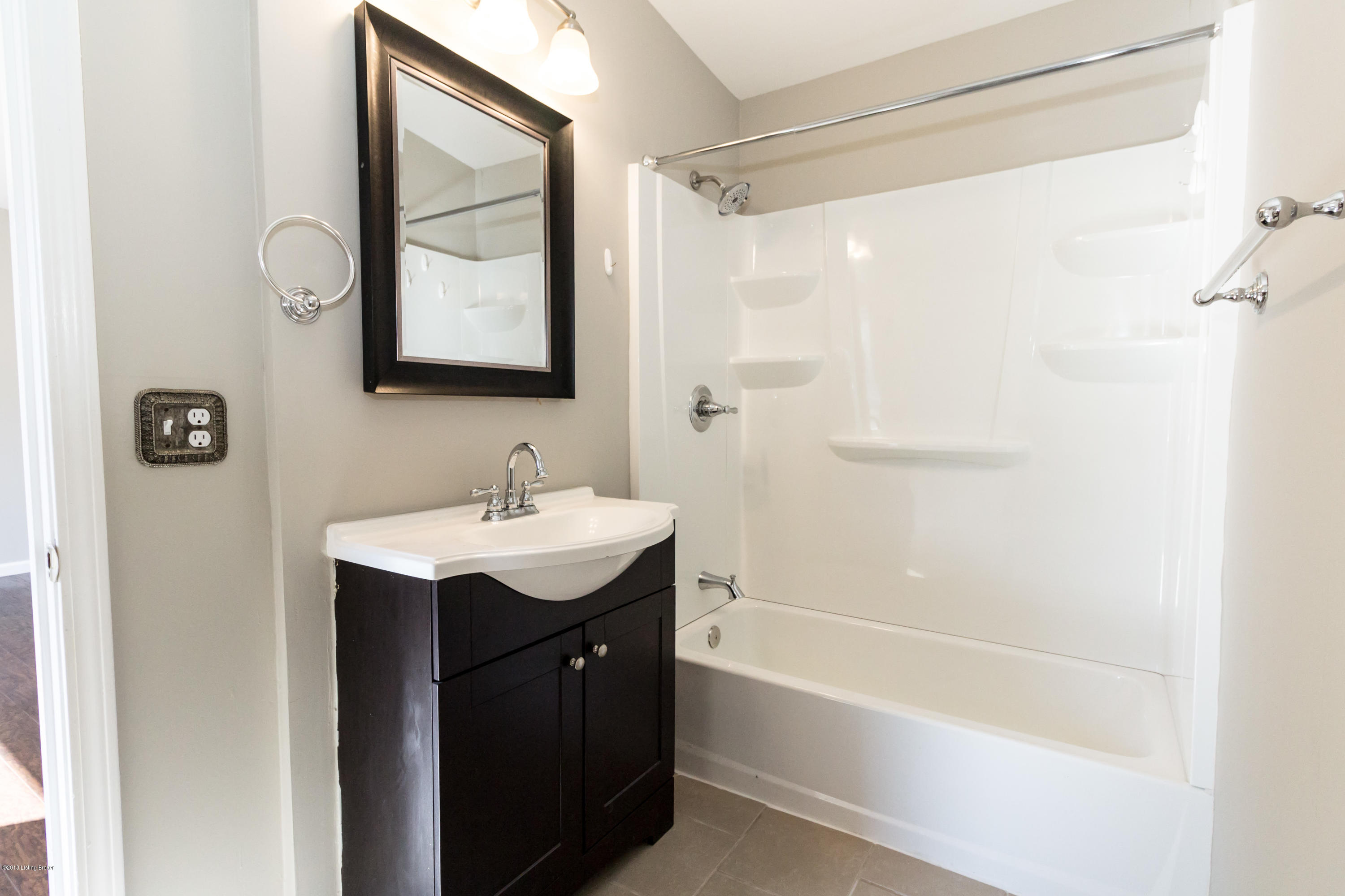 312 Mac Brae Road Louisville, KY 40214 - Photo 16 of 26 312 Macbrae-28