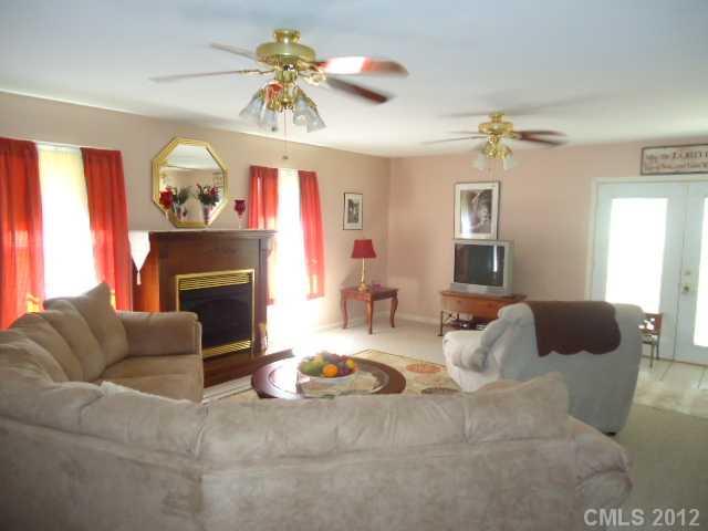 565 Windy Hill Road York, SC 29745 - Photo 6 of 15