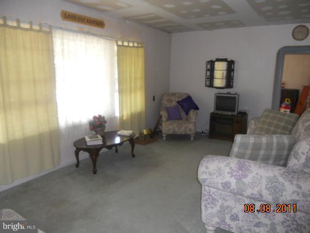 26 Leedom Road Elkton, MD 21921 - Photo 8 of 10 Living Room