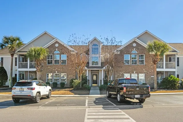 $292,000 | 4665 Fringetree Drive, Unit 5E, Murrells Inlet, SC 29576